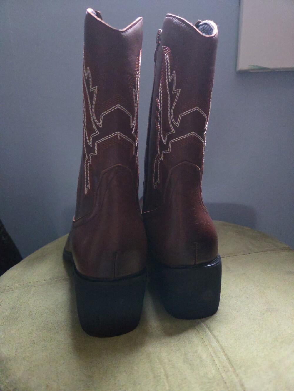 Women's Brown Heeled Western Boots New - Picture 2 of 5
